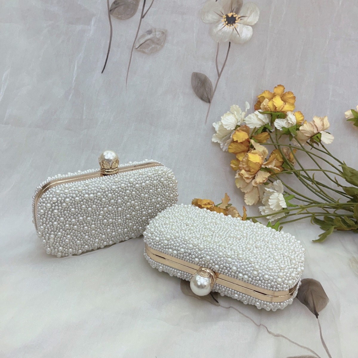 Luxury Wedding Evening Dress B - Wedding Vendor ulasan dan harga
