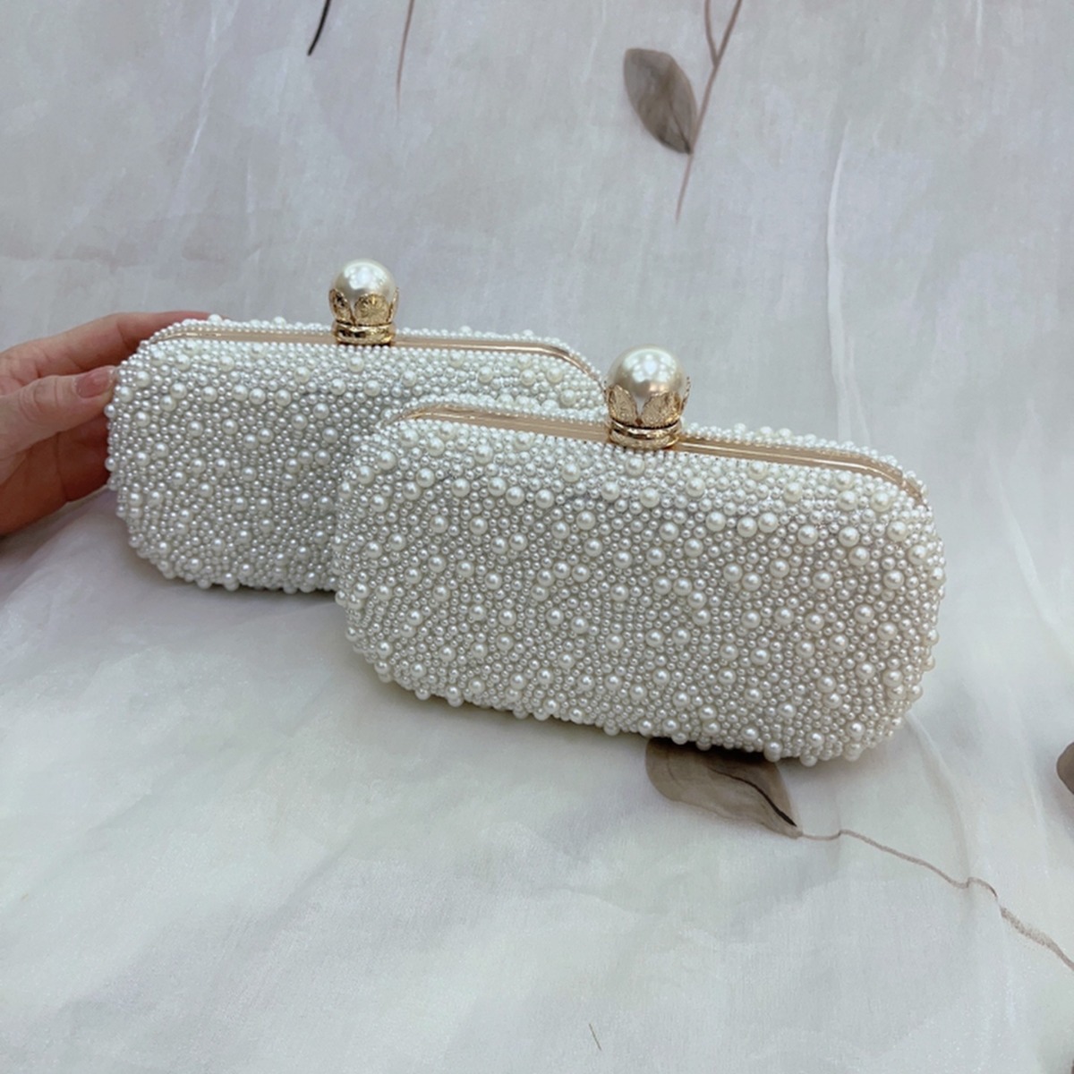 Luxury Wedding Evening Dress B - Wedding Vendor ulasan dan harga