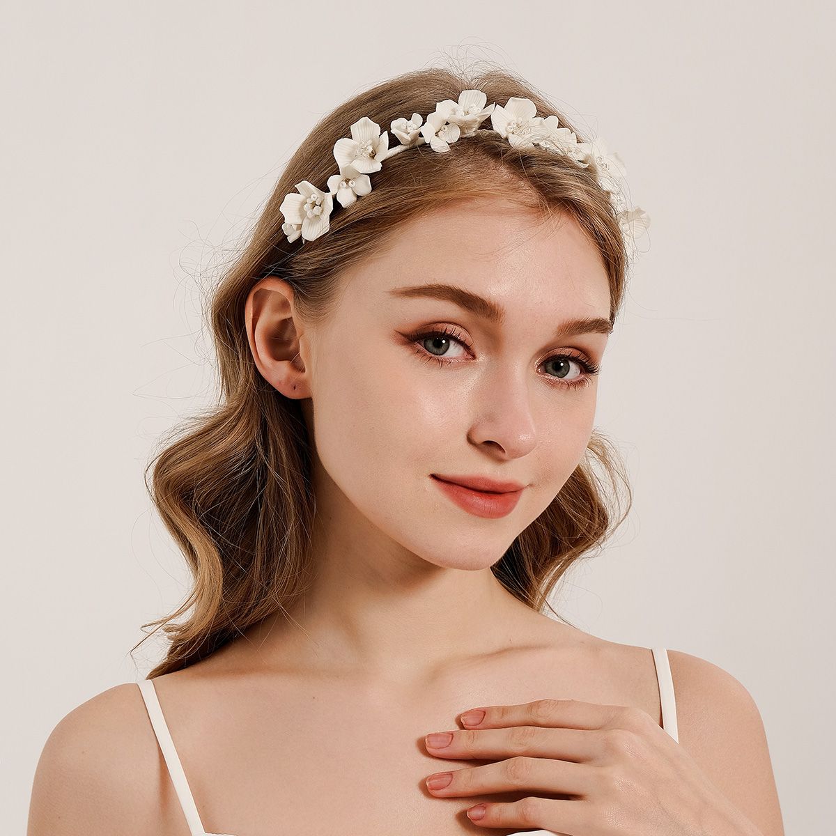 Efily Bride White Flower Hair  - Wedding Arch Flower ulasan dan harga
