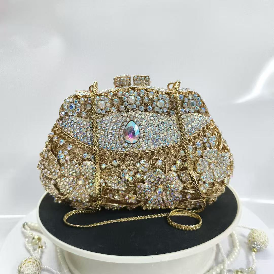 Gold Metal Flower Diamond Even - Wedding Vendor ulasan dan harga