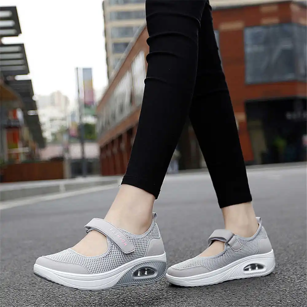 36-41 Demi-season Colored Snea - Wedding Supply Superstore ulasan dan harga